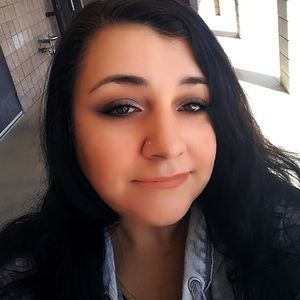 Meet your Posher, Yvonne